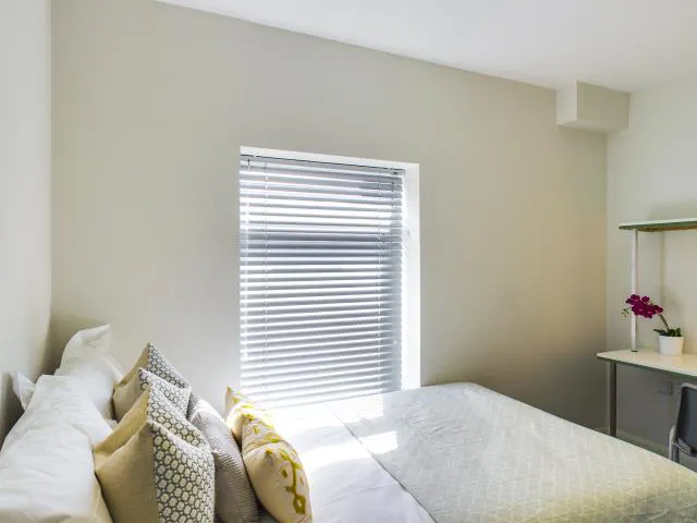 4 Bed Apartment room image 2