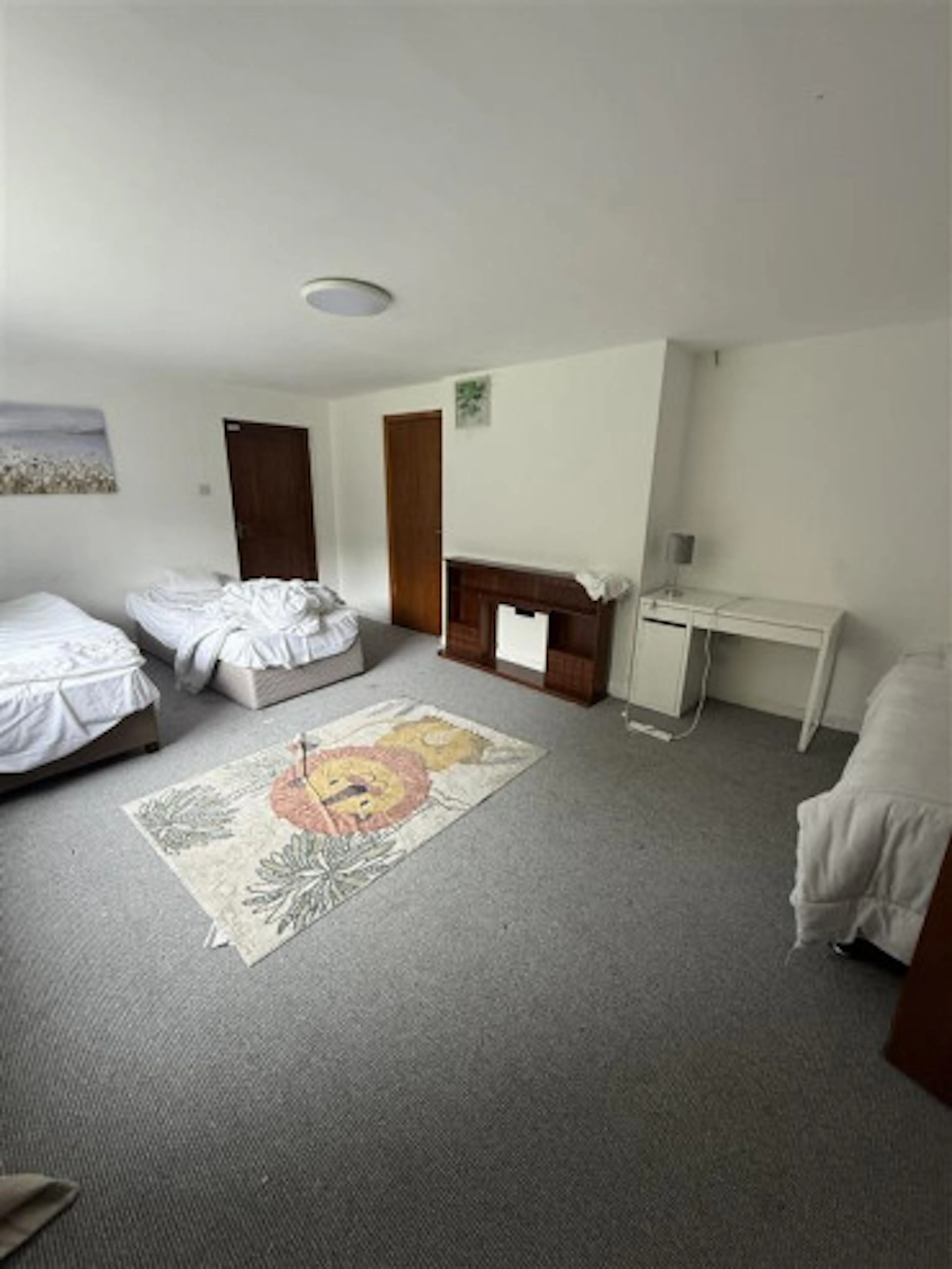 ROOM ROOM 2