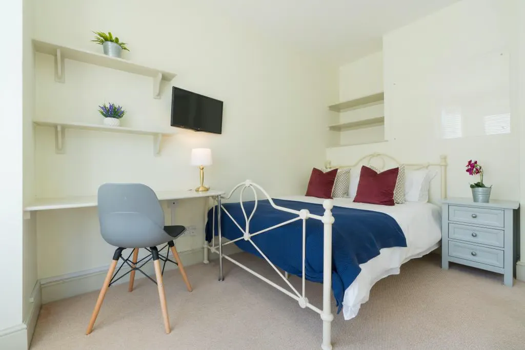 4 Bed Apartment ROOM 1