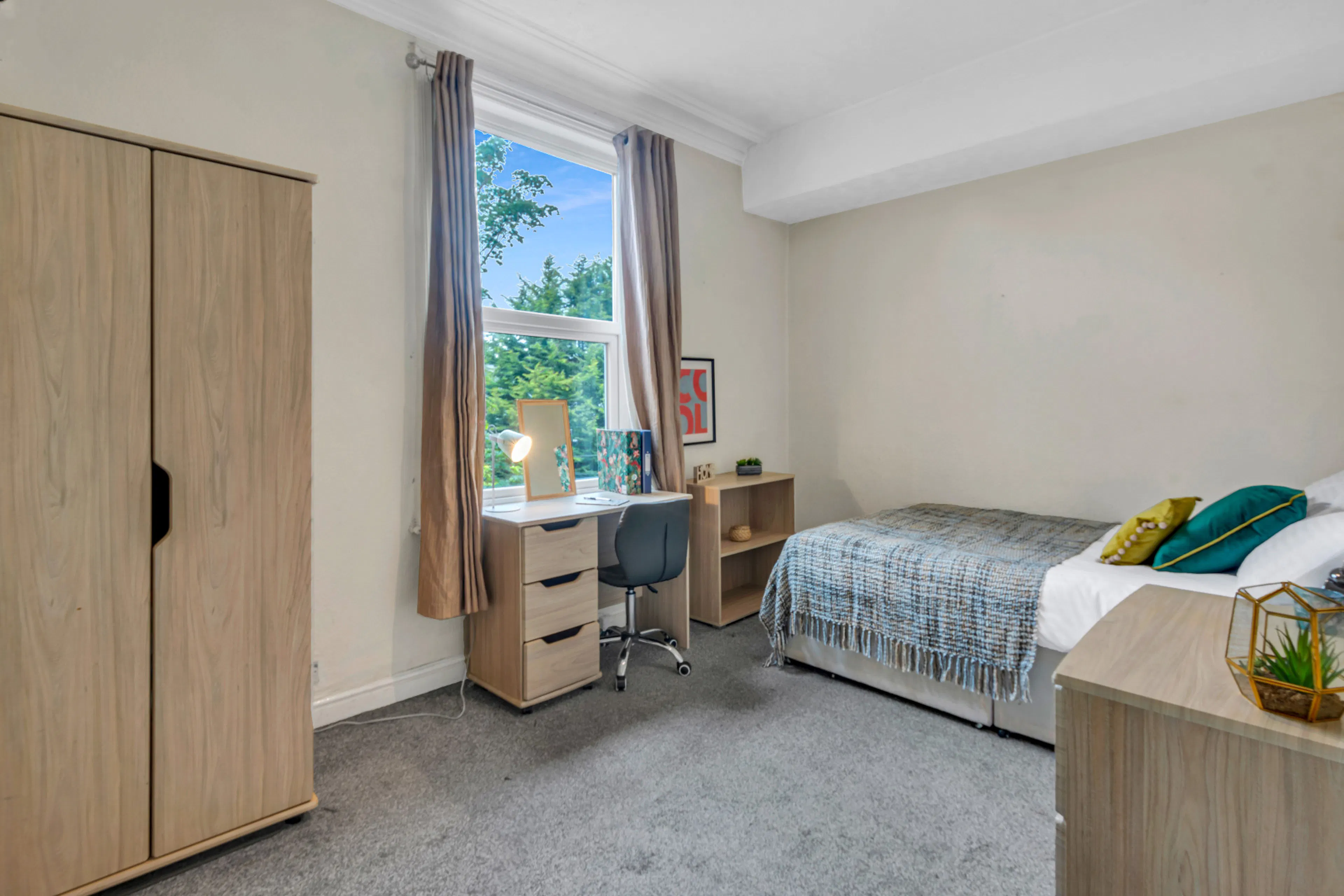 ROOM ROOM 1