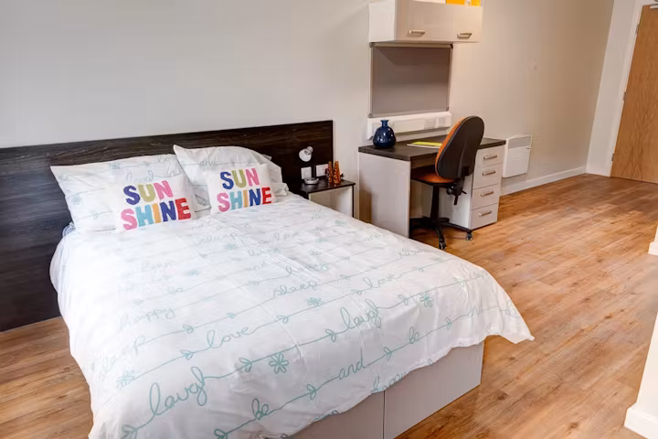 avalon-court-1-nottingham-ROOM-1