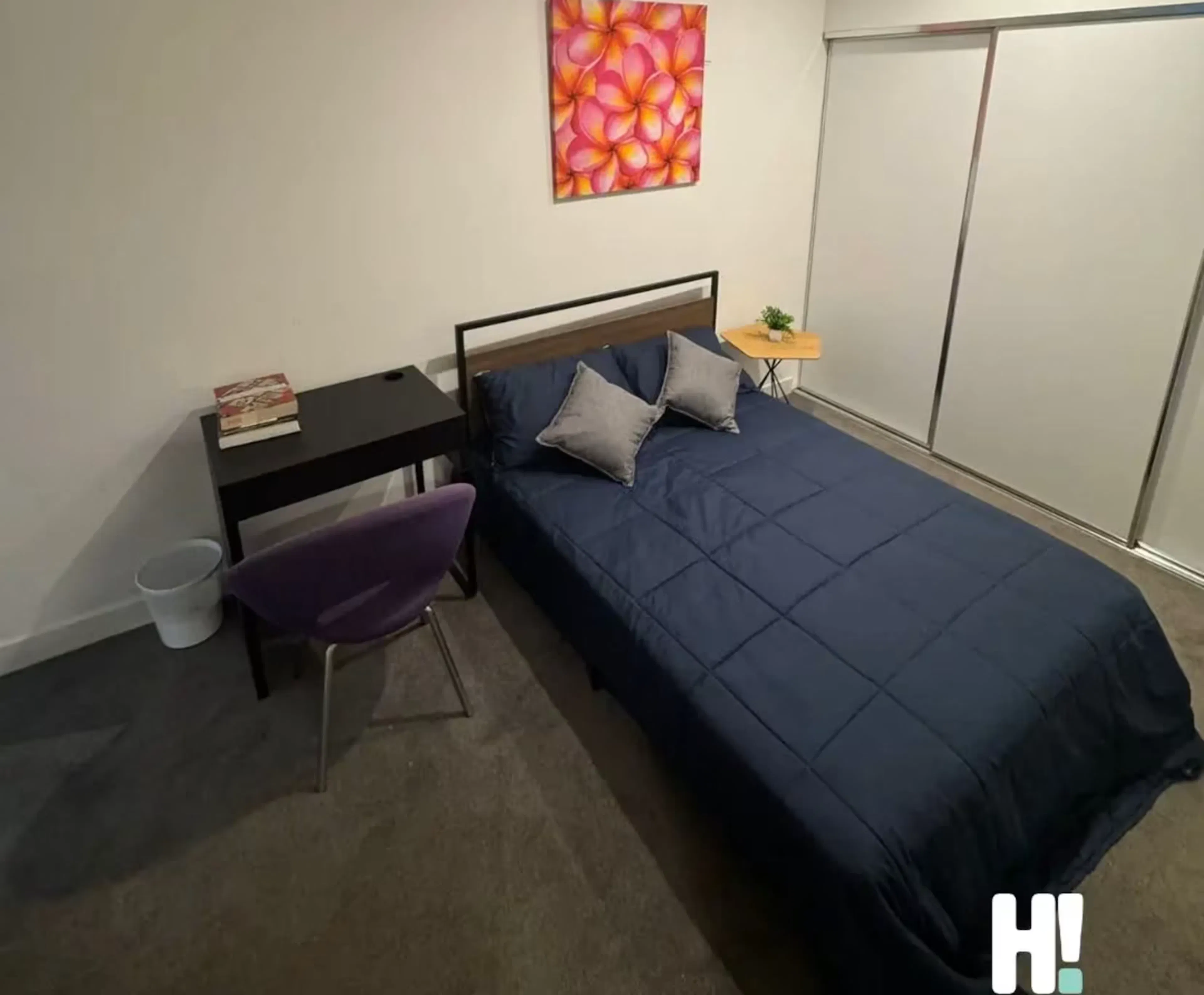 2 Beds 1 Bath ROOM 1