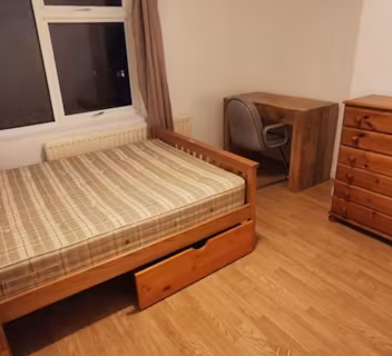 cowley-road-oxford-ROOM