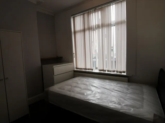 2 Bedroom Apartment room image 2