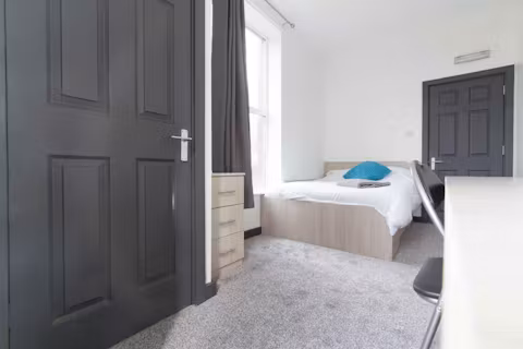 hyde-park-terrace-leeds-ROOM