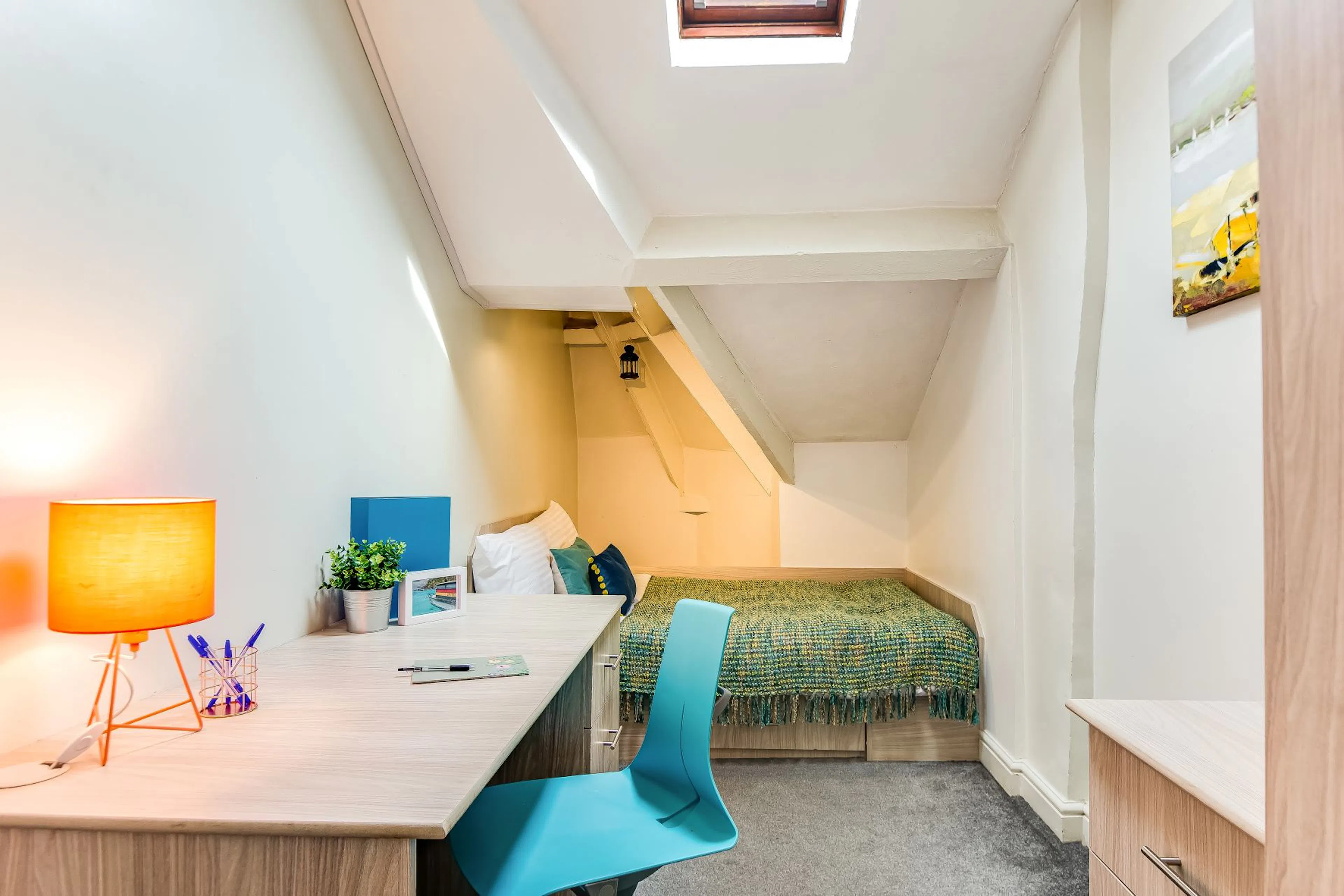 3 Bedroom Apartment ROOM 2