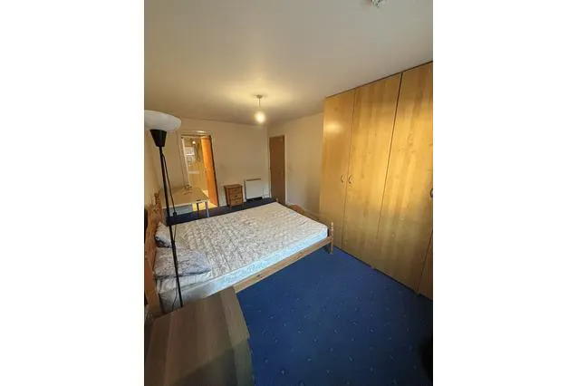 2 Bedroom Apartment ROOM 2