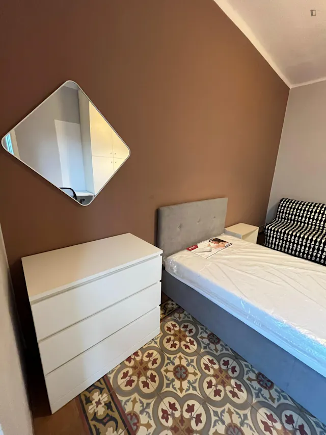 Cool double bedroom with a balcony, near Parco della Tesoriera room image 3