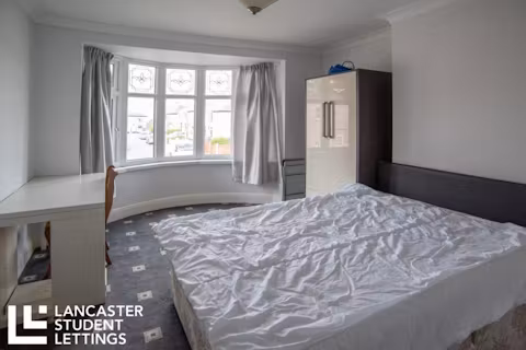 sharpes-avenue-lancaster-ROOM