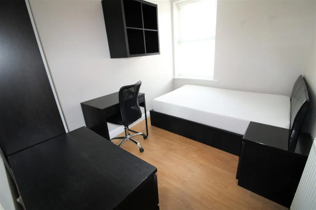 ROOM ROOM 3