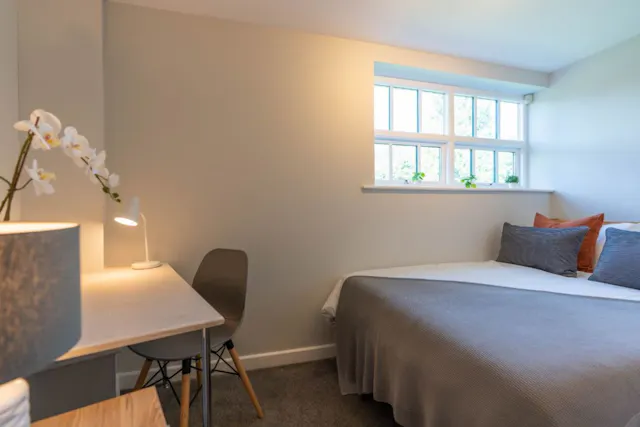 2 Bedroom Apartment room image 3