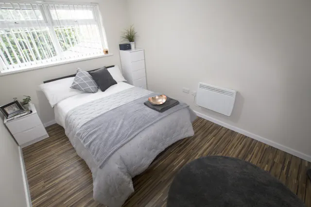 6 Bed Apartment room image 1