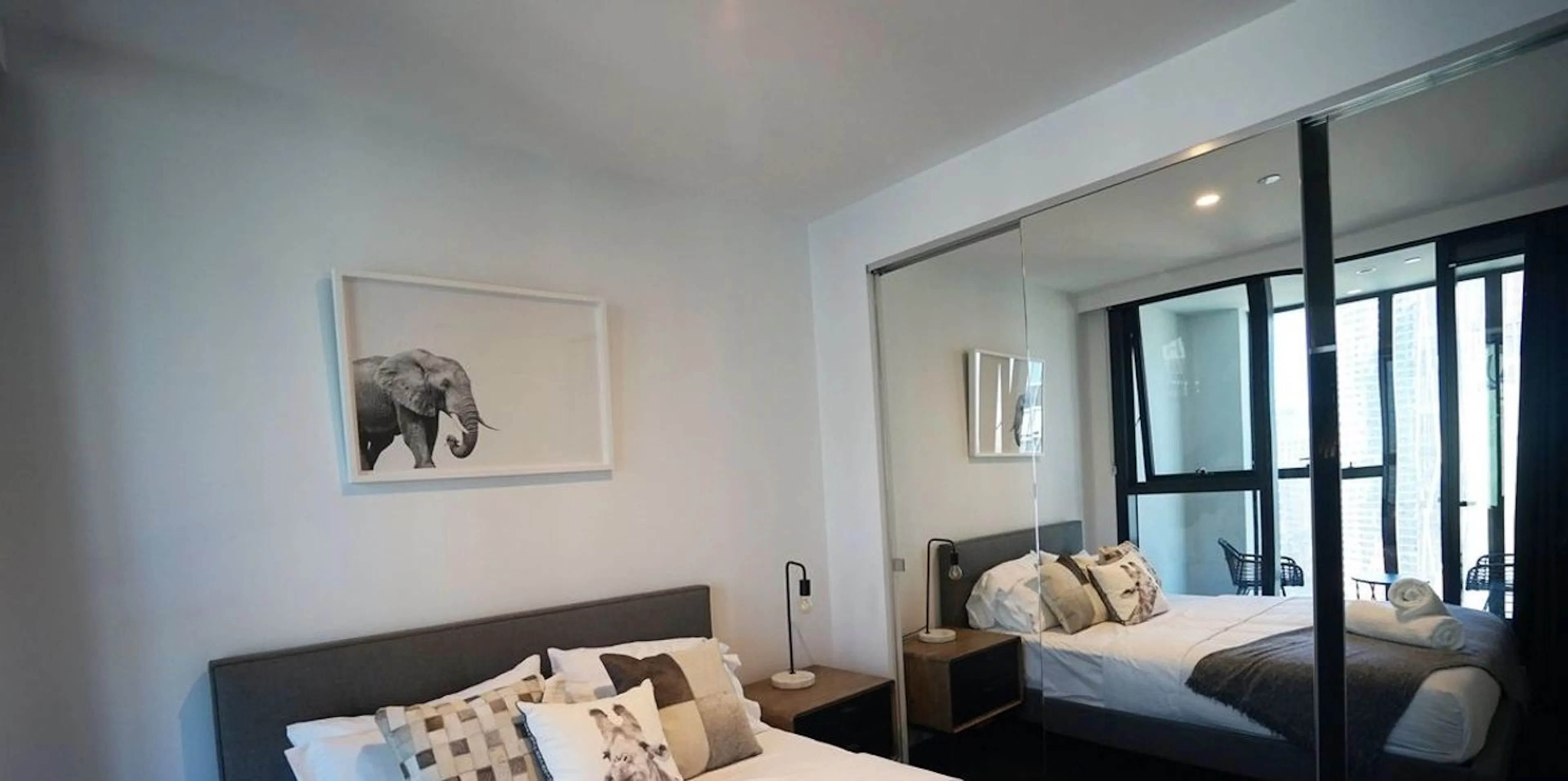 1 Bedroom, 1 Bathroom Apartment ROOM 2