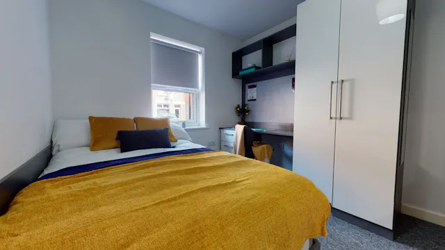 Gold Studio room image 4