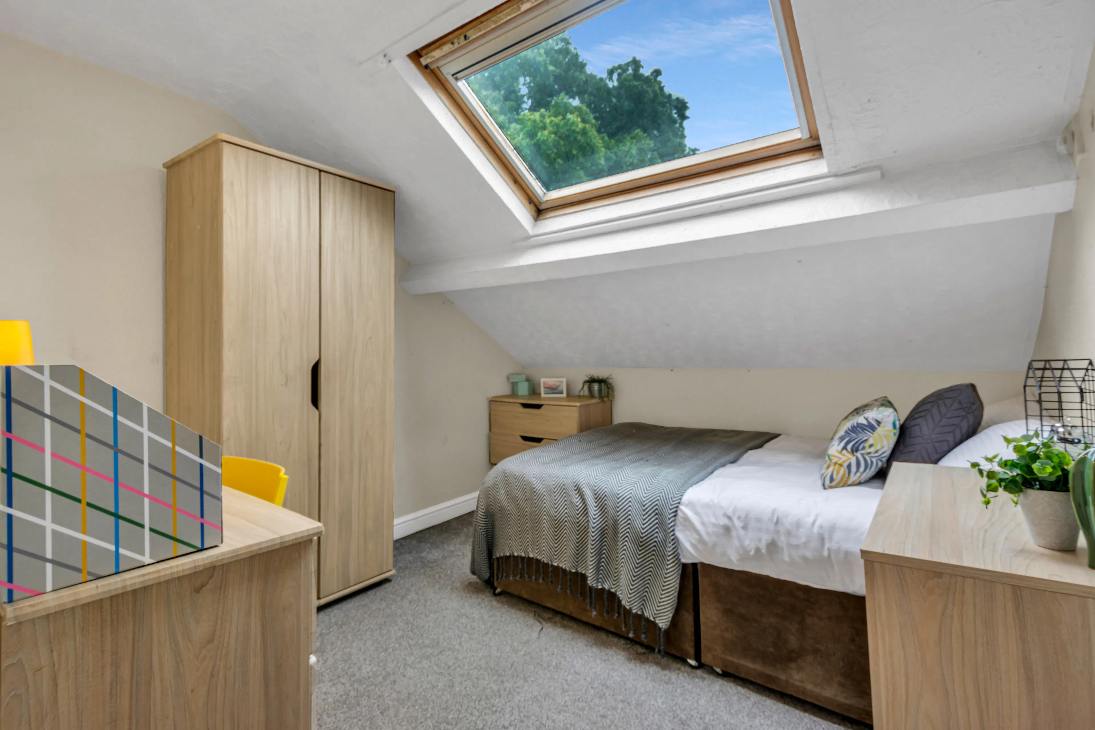 ROOM ROOM 2