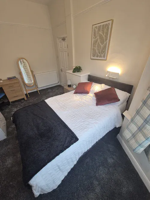Room 4 room image 1