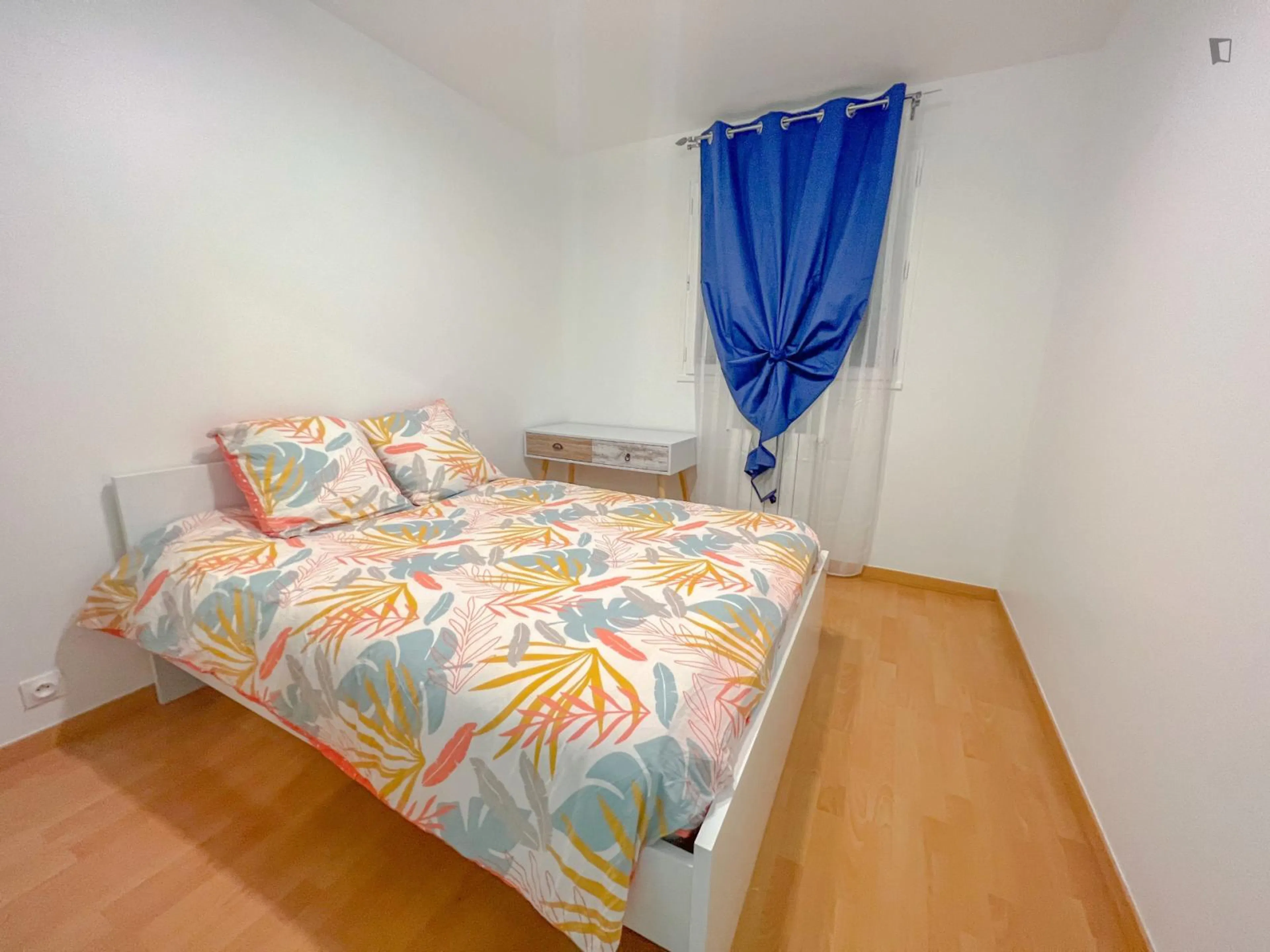 ROOM ROOM 2