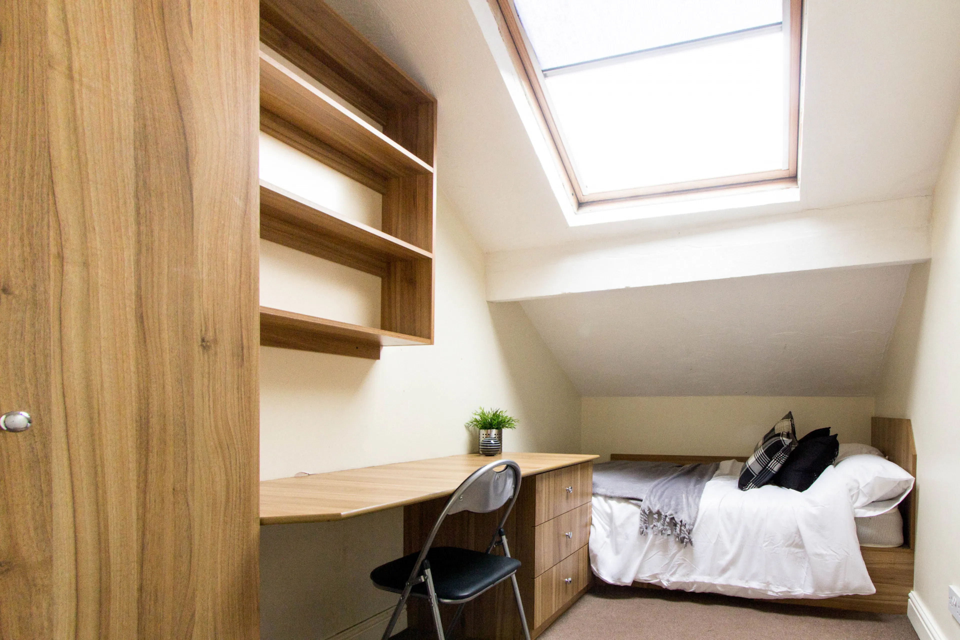 ROOM ROOM 3