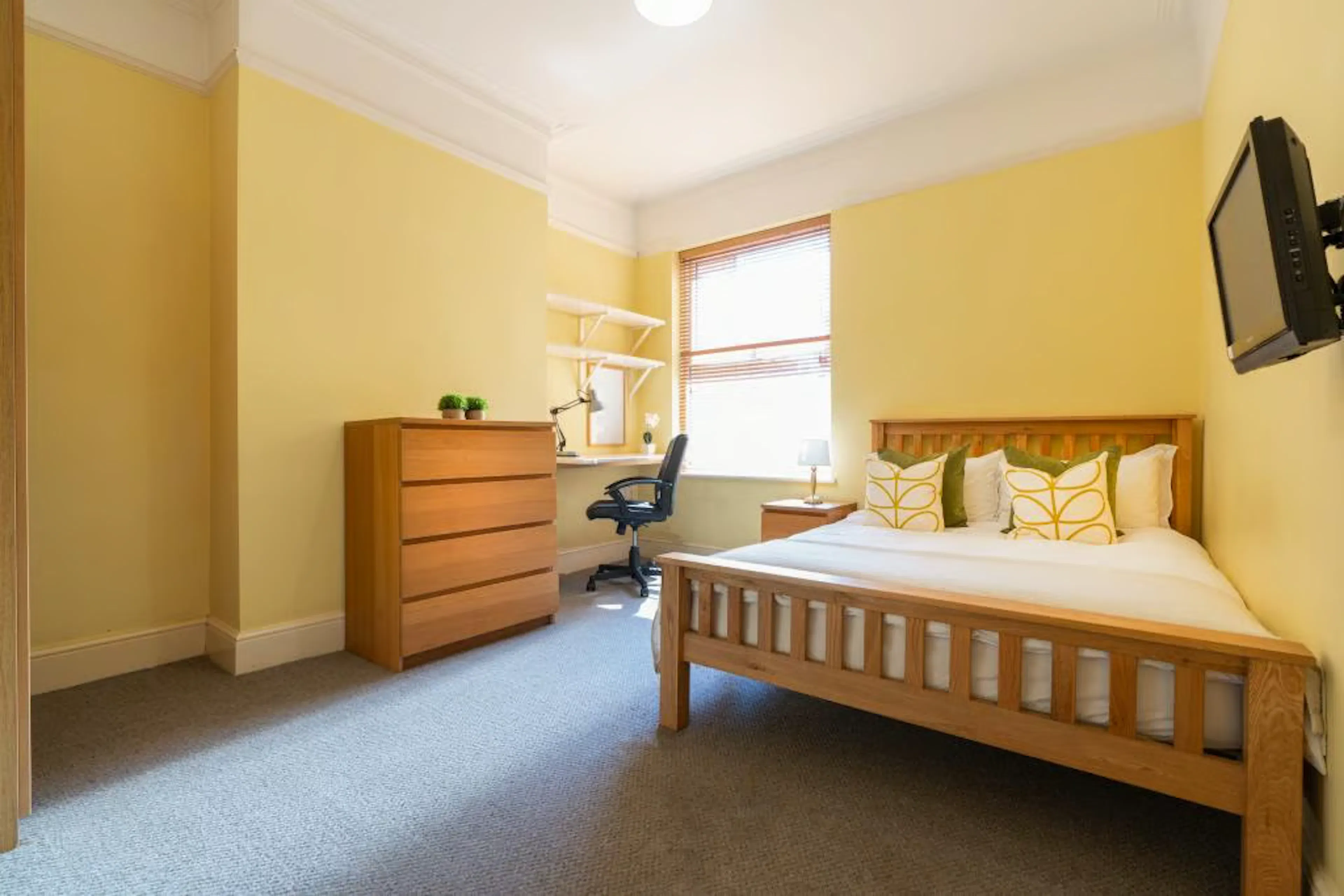 ROOM ROOM 3