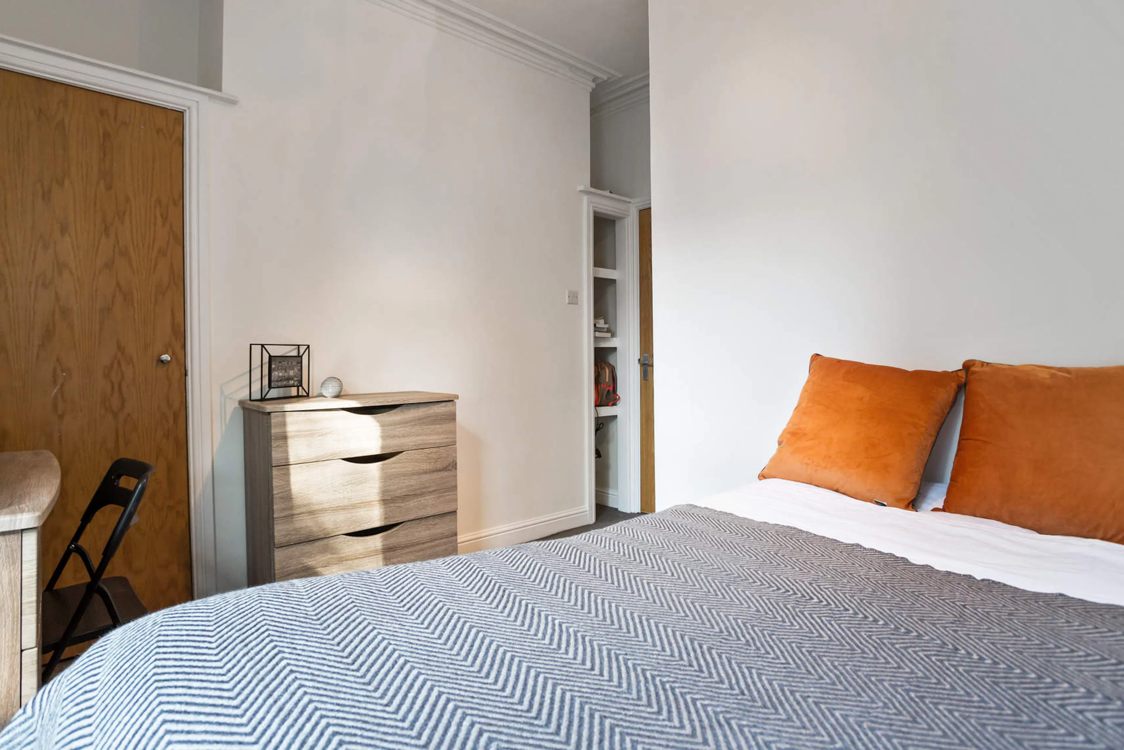 ROOM ROOM 4