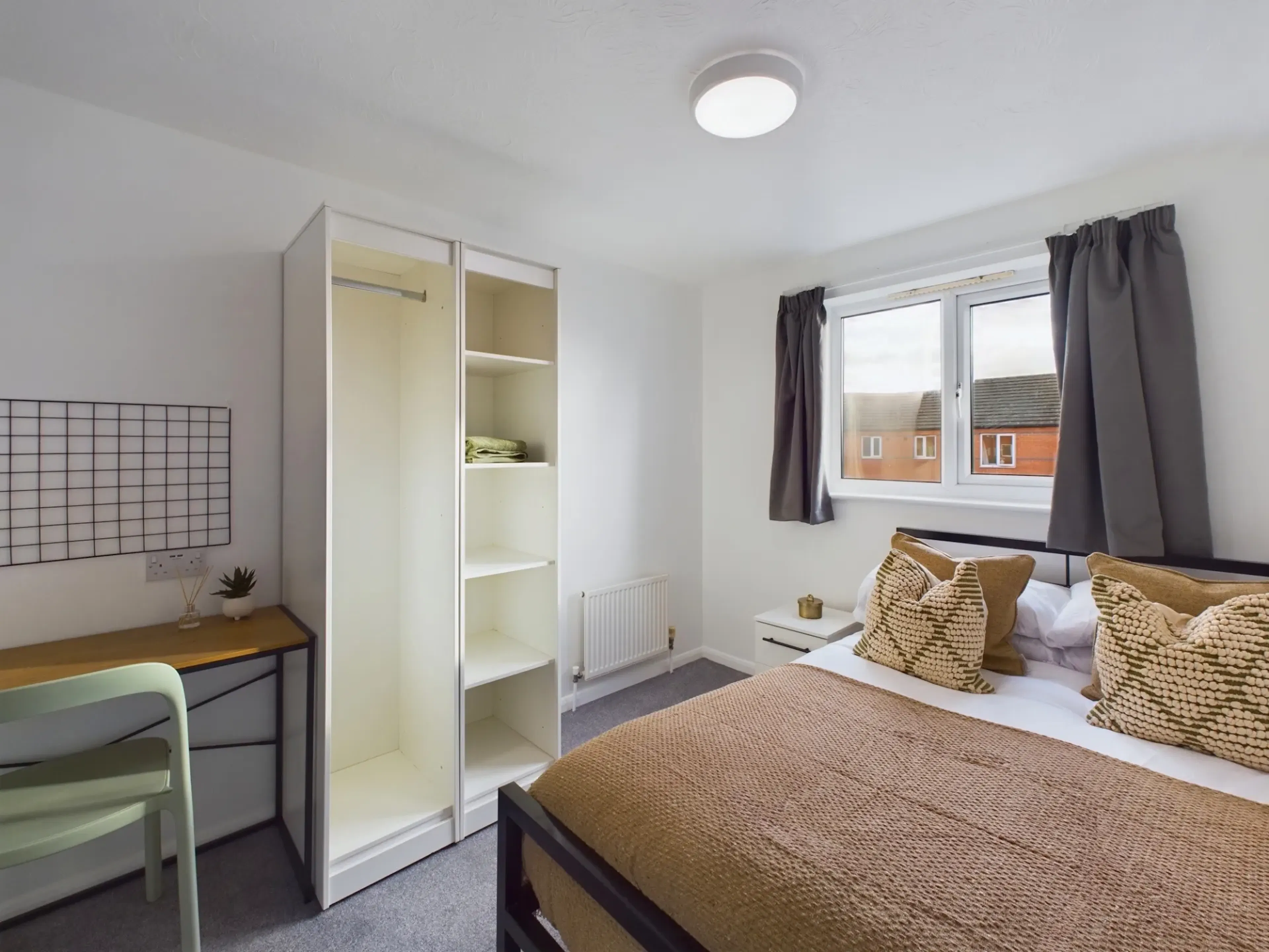 ROOM ROOM 3