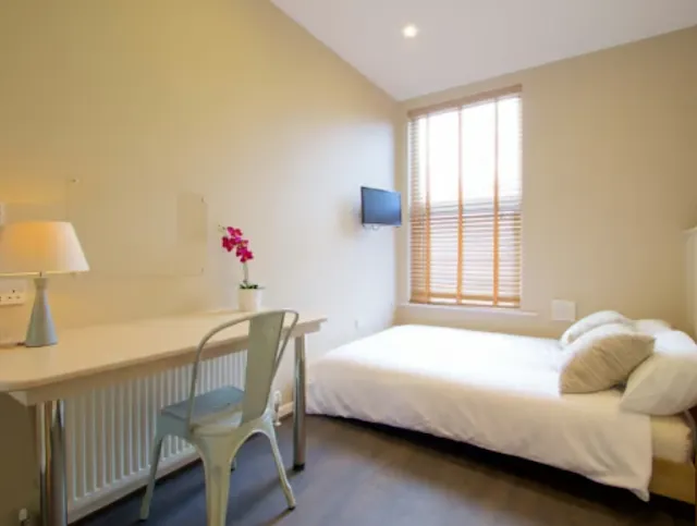 7 Bedroom Apartment room image 5