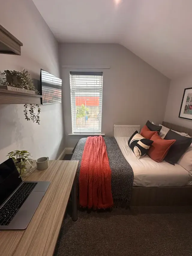 4 Bedroom Apartment room image 5