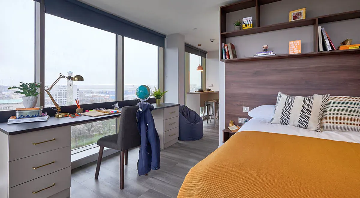 ROOM ROOM 2