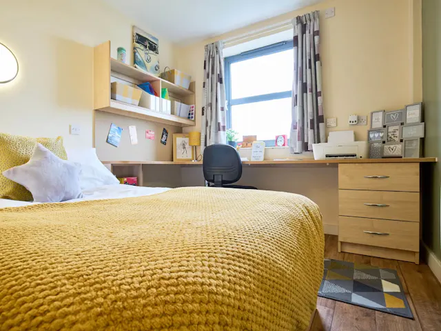 Gold En Suite room image 1