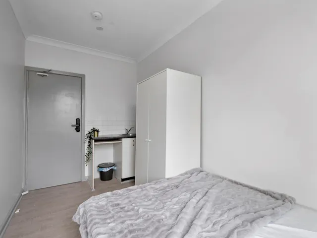 Room 12 Standard room image 2