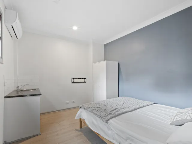 Room 14 Standard room image 1