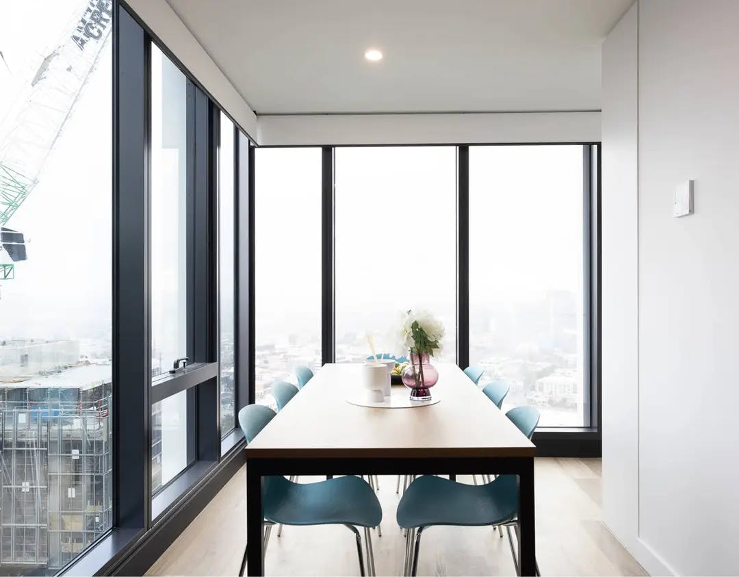 y-suites-on-abeckett-street-melbourne-7 Bedroom Apartment Silver