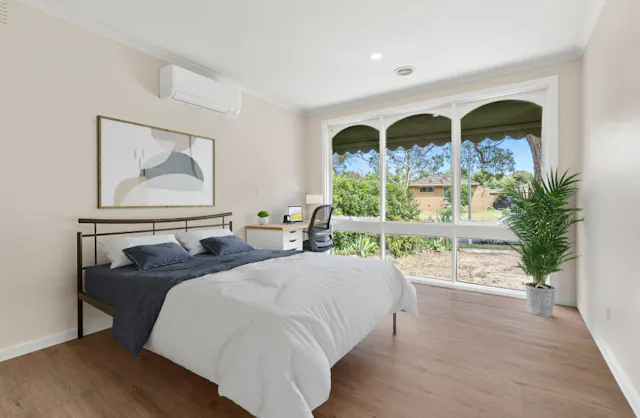 Double Room With Ensuite room image 1