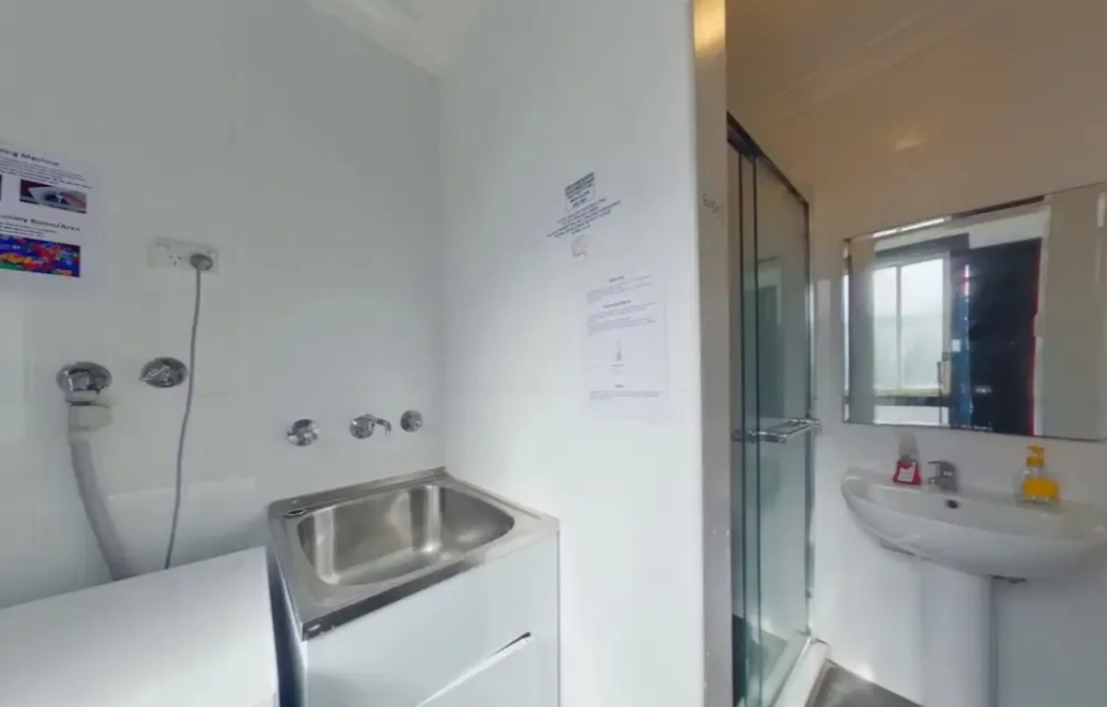 Room 1 Standard BATHROOM 2