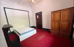 259-cleveland-street-sydney-Room 1 Standard