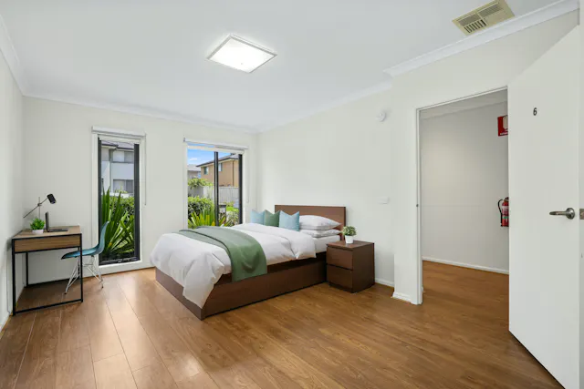 Single Room room image 2