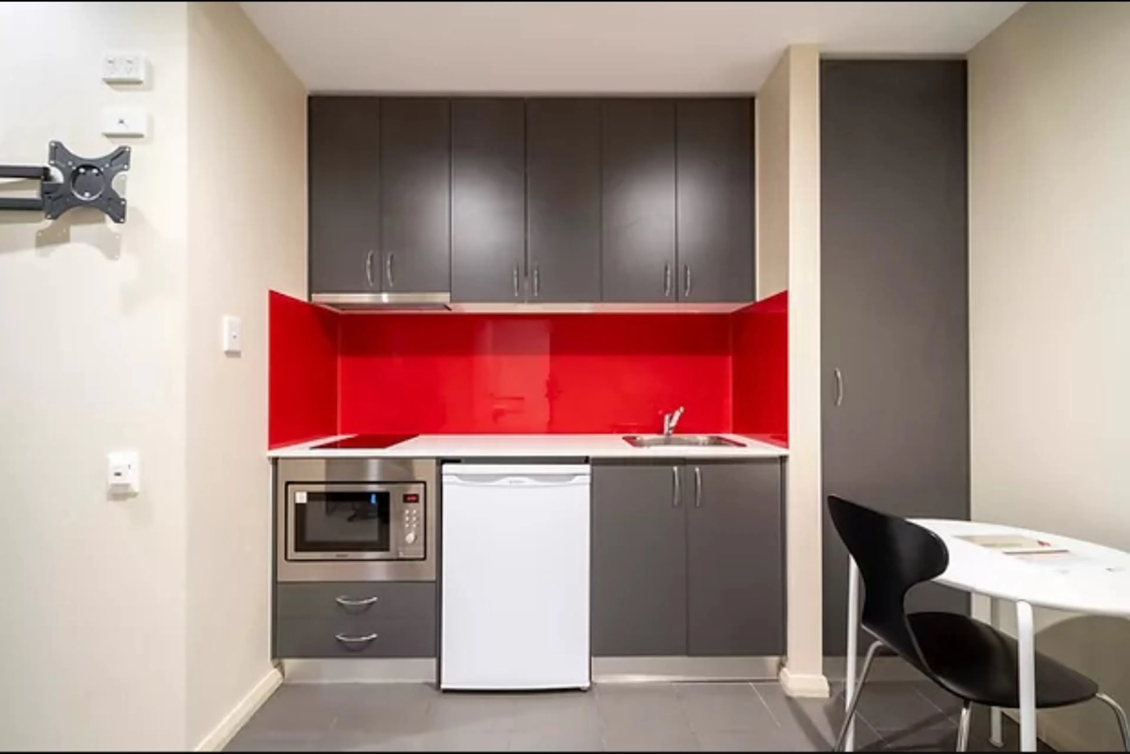 Deluxe Studio (with air conditioning) KITCHEN 1