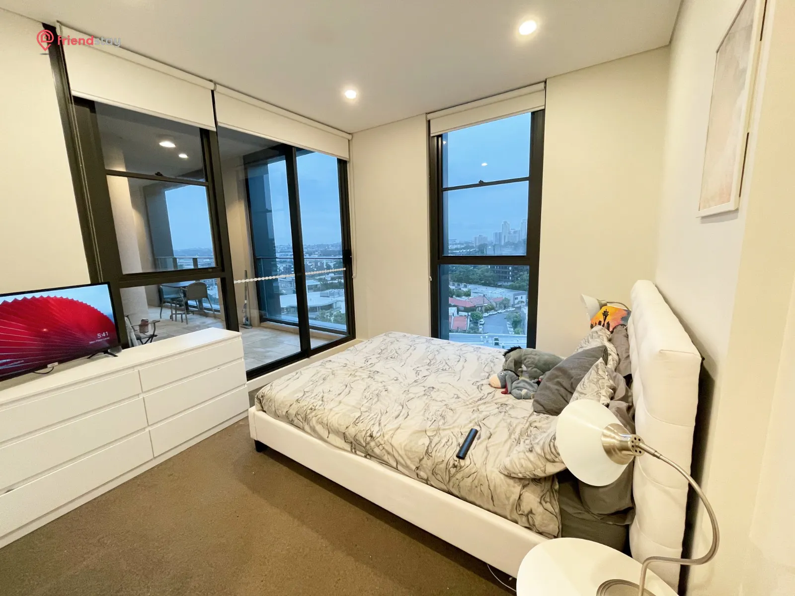 Single Room ROOM 1