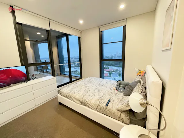 Single Room room image 2