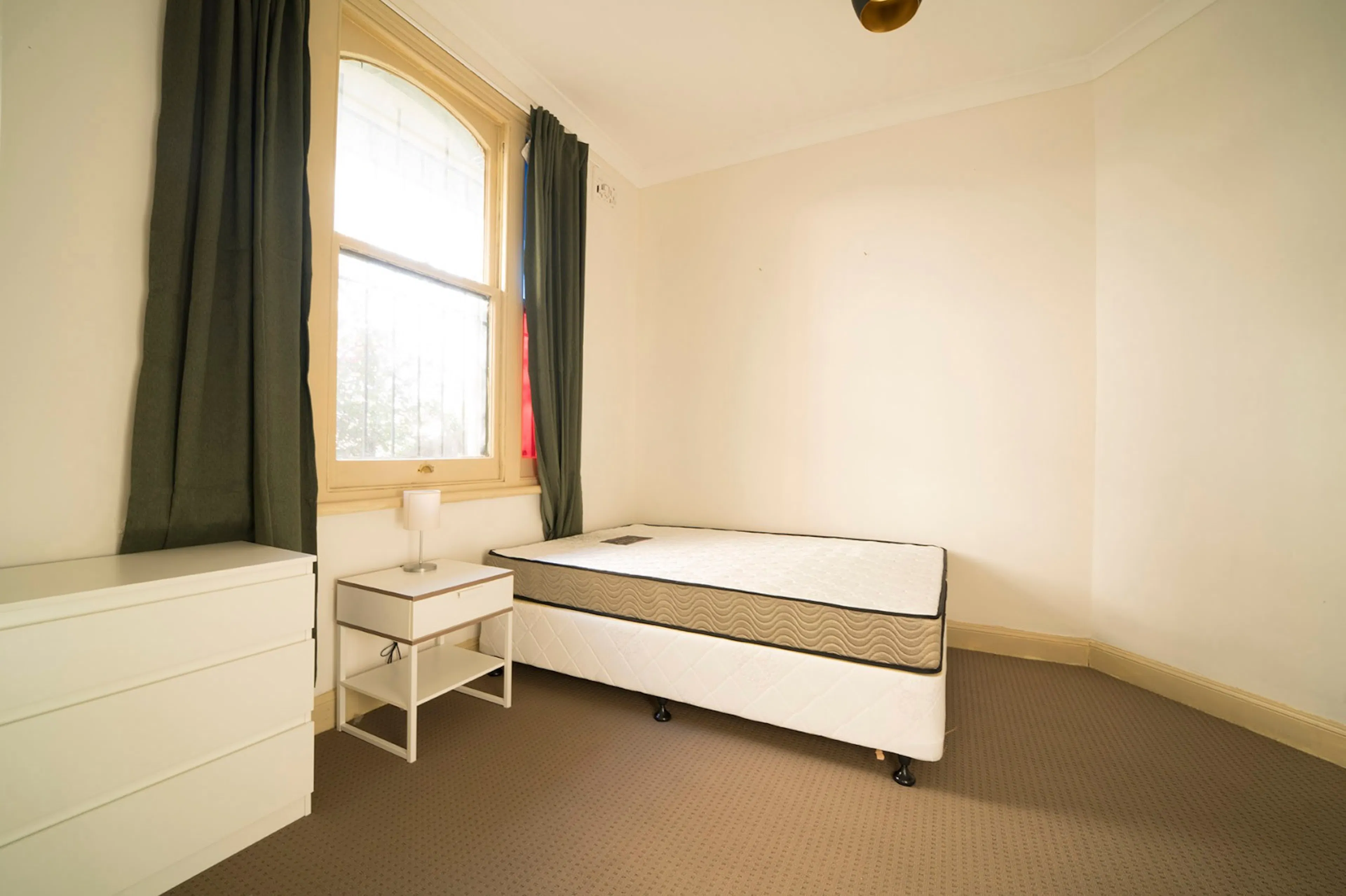 Room 1 (Ensuite) ROOM 3