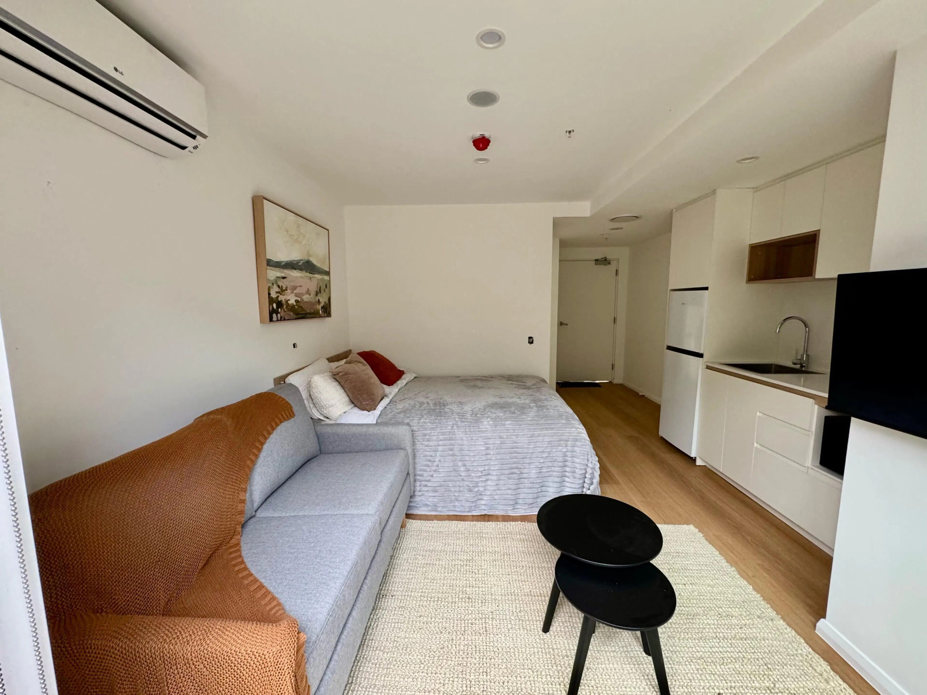 ROOM ROOM 2