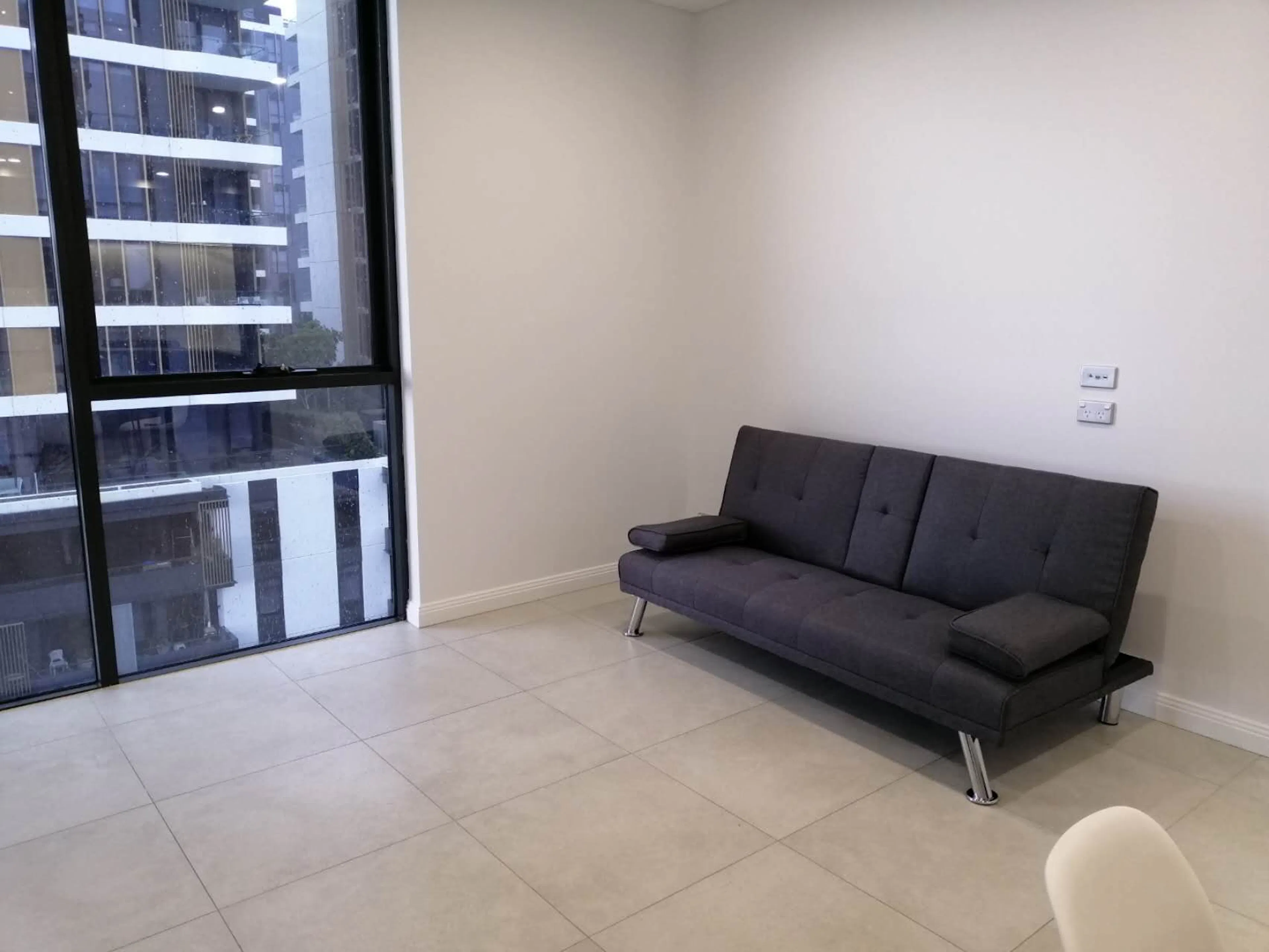 1 Bedroom, 1 Bathroom Apartment ROOM 1