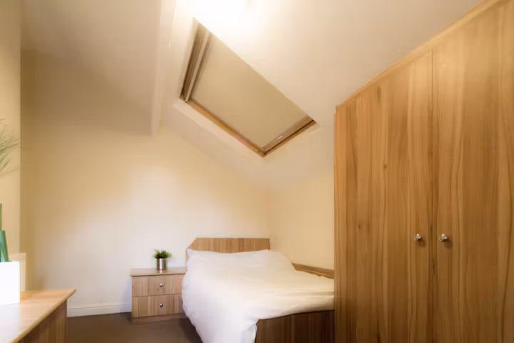 flat-10-223-hyde-park-road-leeds-leeds-ROOM-1