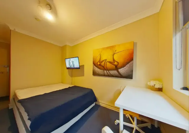 Room 21 room image 1