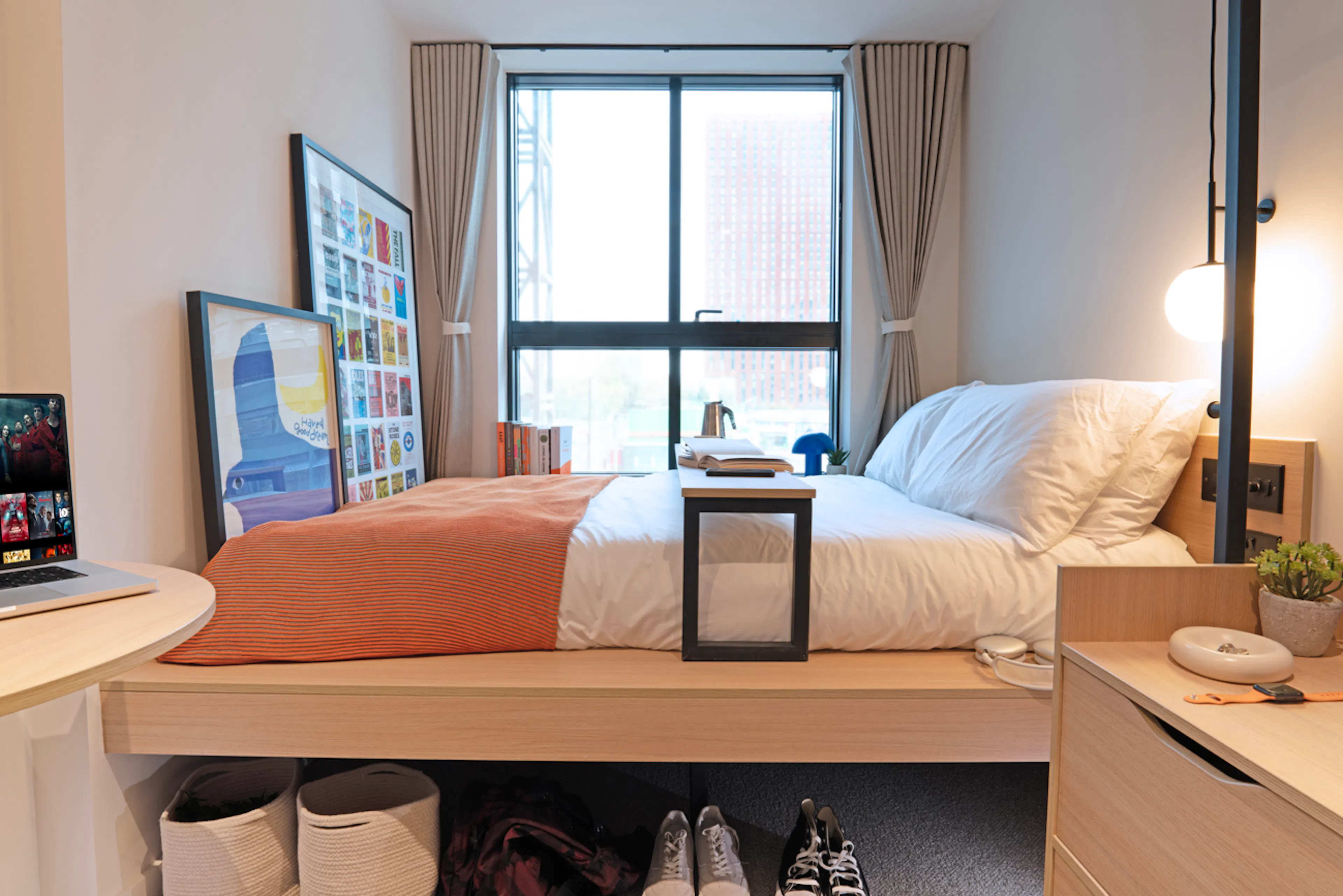 ROOM ROOM 1