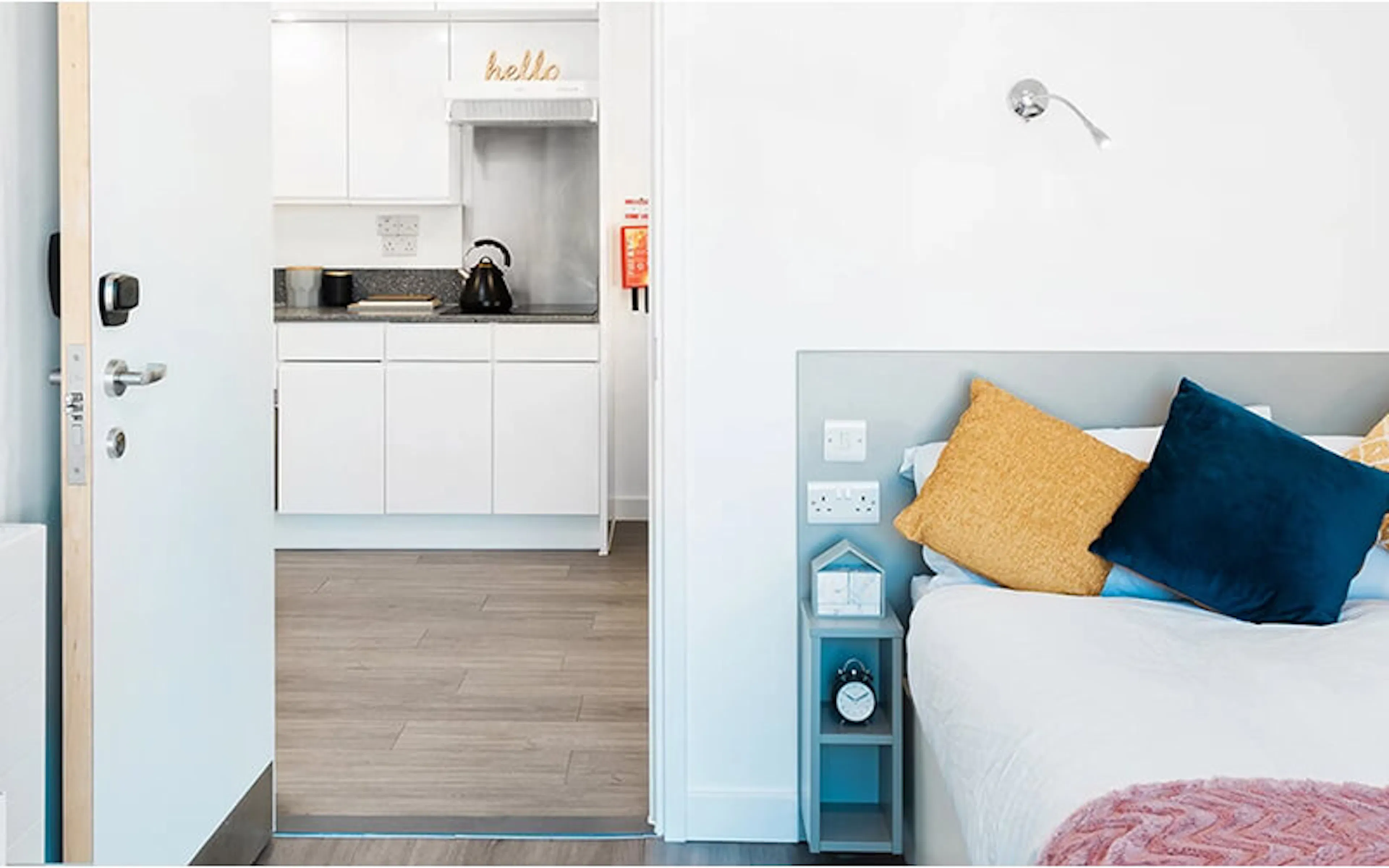 Single Bedroom ROOM 2