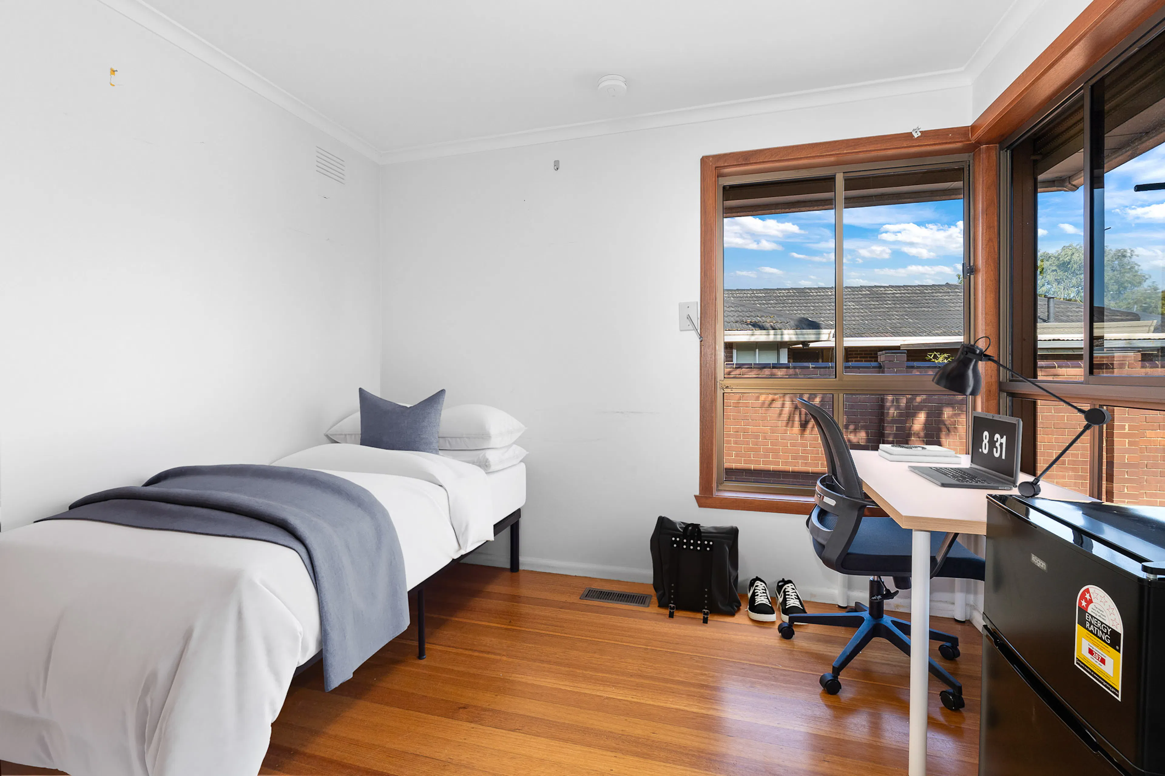Single Room ROOM 2