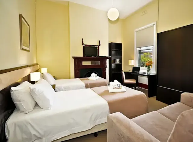 Room 2 room image 1