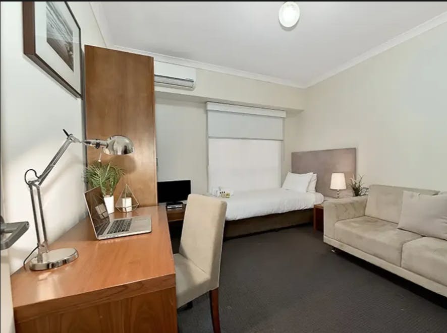 4-carnarvon-street-melbourne-Room 2