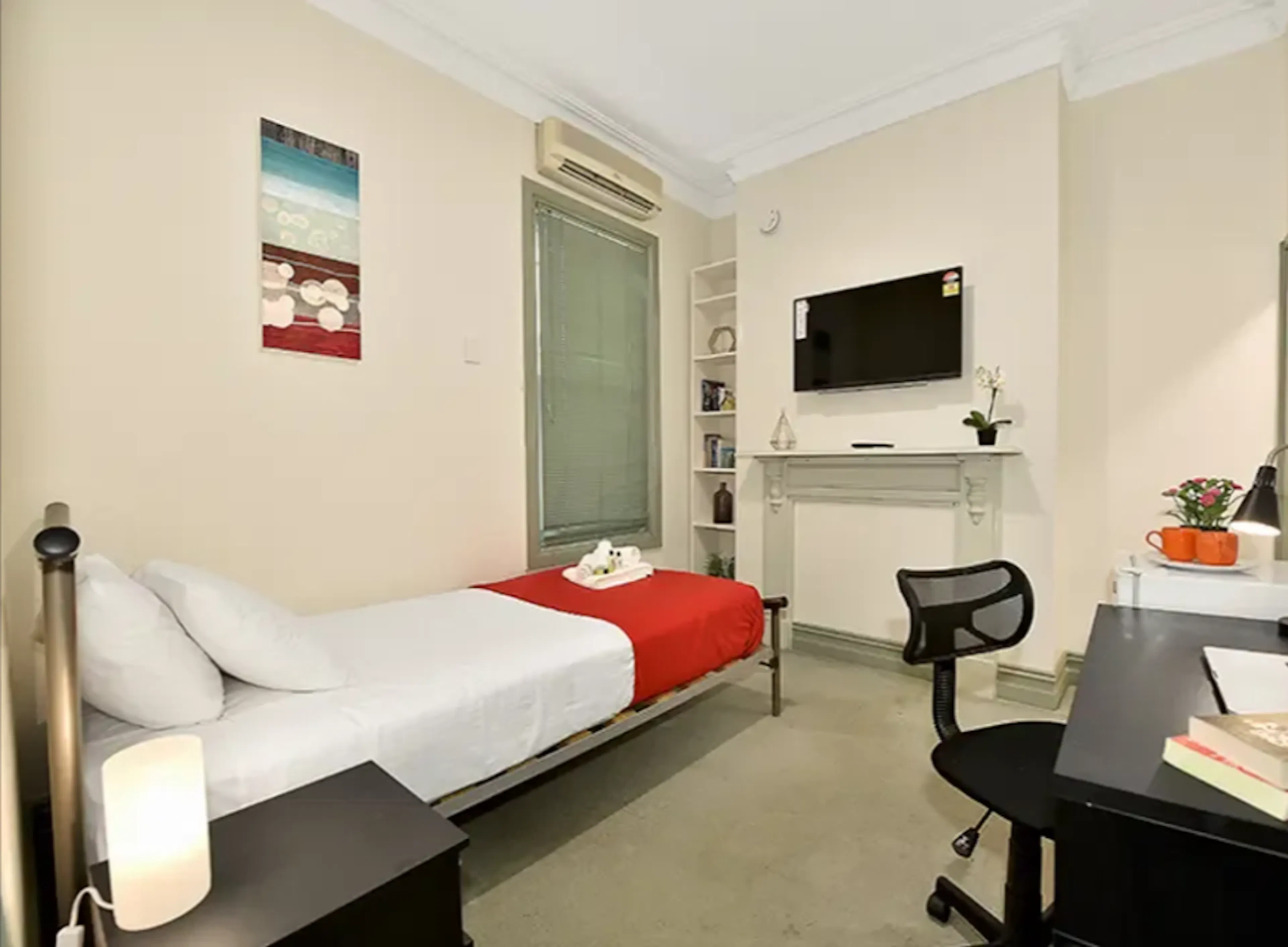 Room 2 ROOM 3